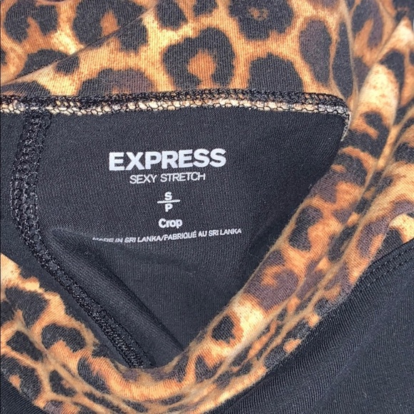 BNWOT EXPRESS Leopard Print Cropped Legging’s - Picture 4 of 4